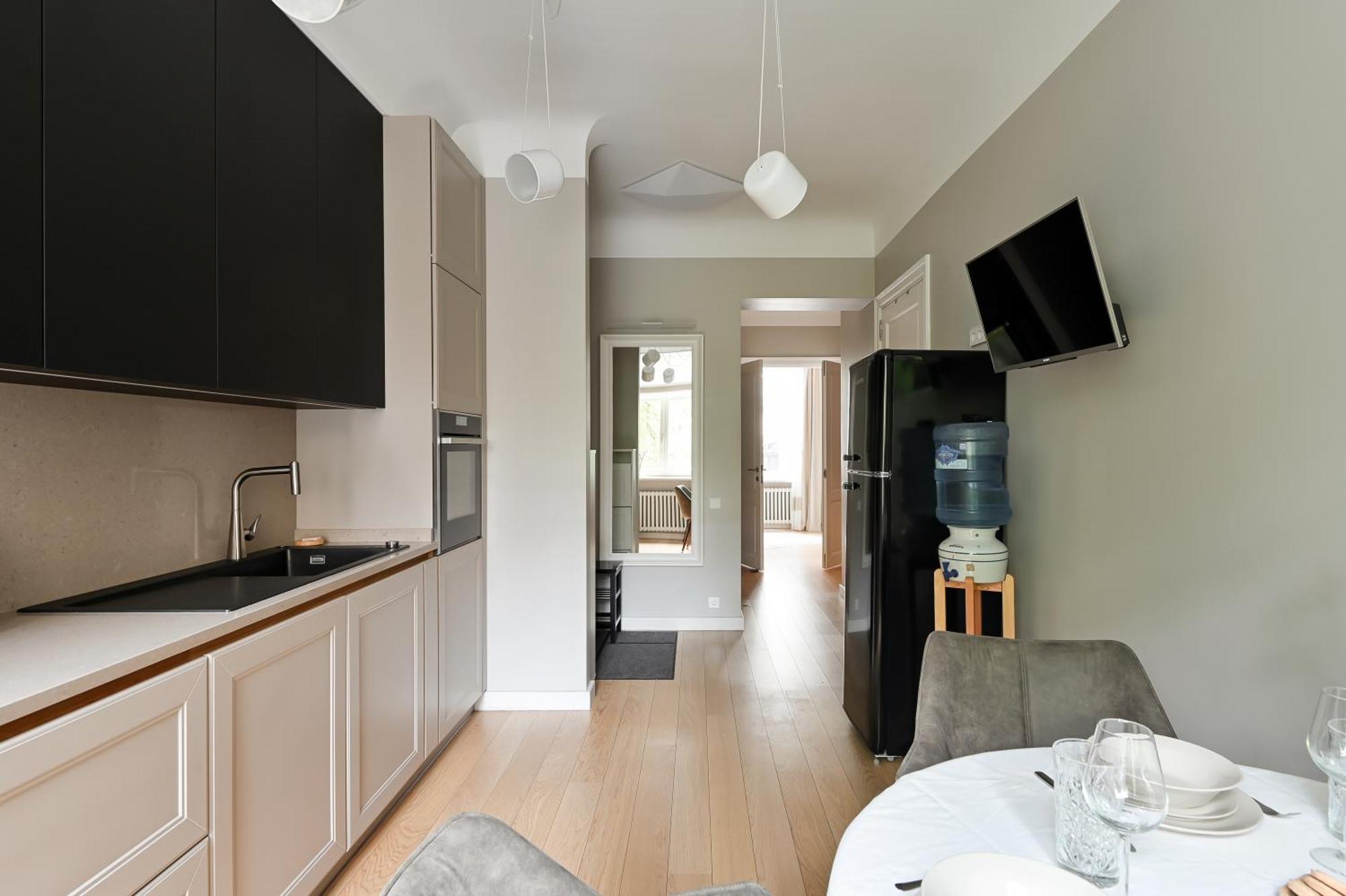 Modern 2-Bdrm Centre Apartment Riga Dış mekan fotoğraf
